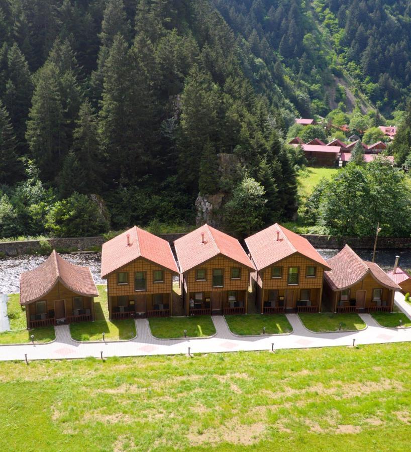 Raha Villa Bungalow 乌宗 外观 照片