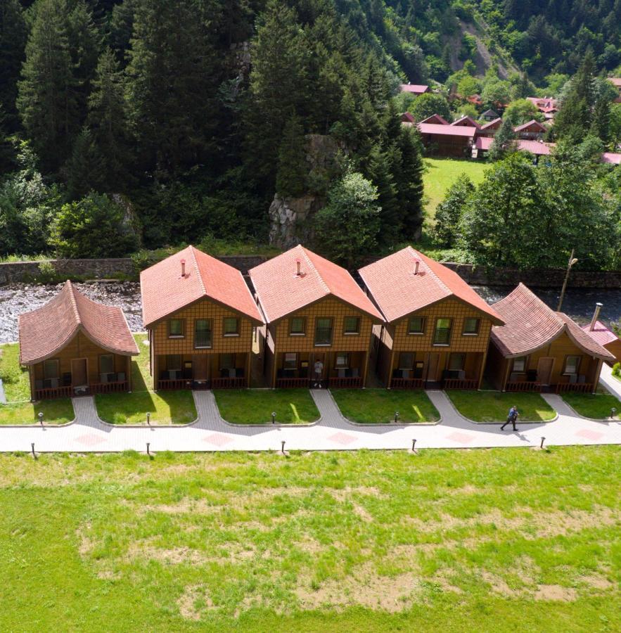 Raha Villa Bungalow 乌宗 外观 照片