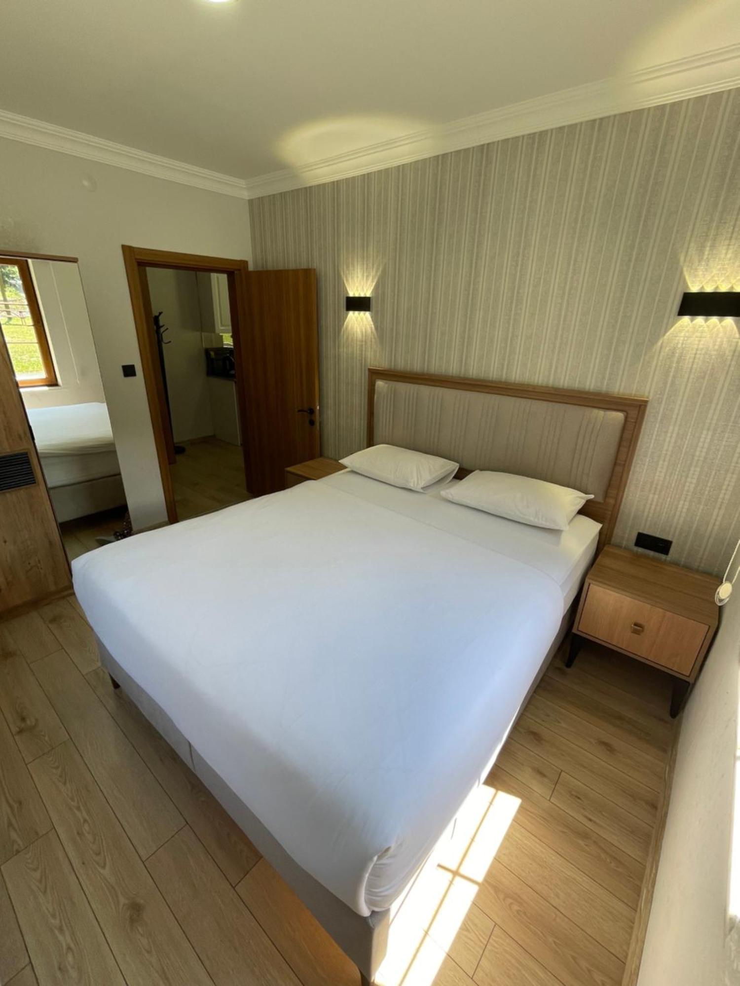 Raha Villa Bungalow 乌宗 外观 照片